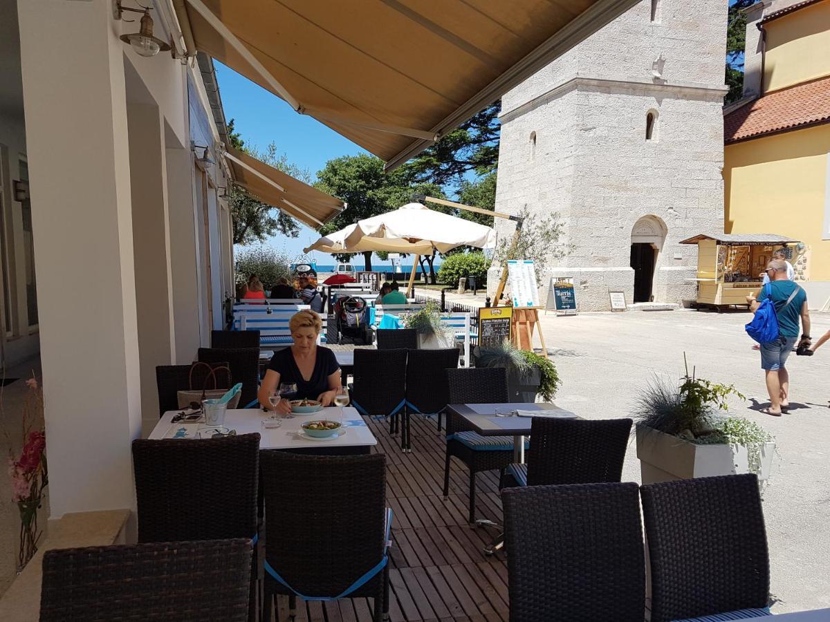 Lora Deluxe Superior 5 Star Apartment, Your Piece Of Heaven By The Sea & Park With Sea & Park View Novigrad Istria Exteriör bild