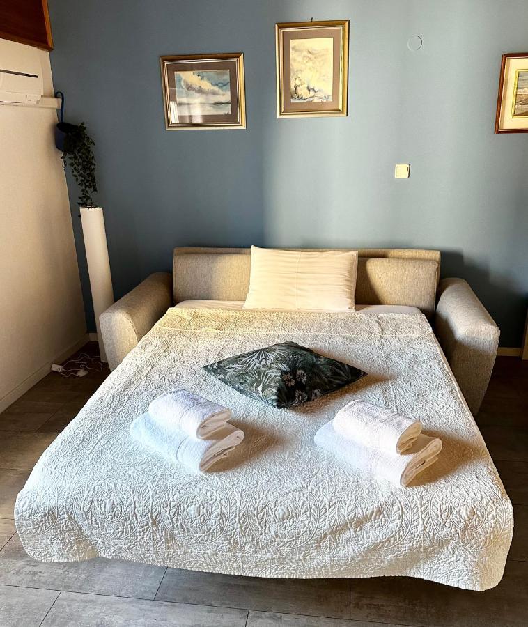 Lora Deluxe Superior 5 Star Apartment, Your Piece Of Heaven By The Sea & Park With Sea & Park View Novigrad Istria Exteriör bild